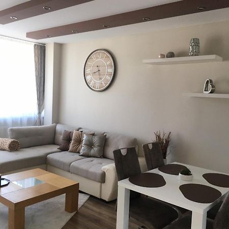 City Apartman Seghedin Exterior foto